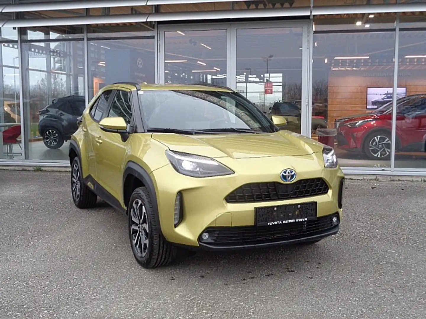 Toyota Yaris Cross 1,5 VVT-i Hybrid Active Drive Aut. + WP Gold - 2