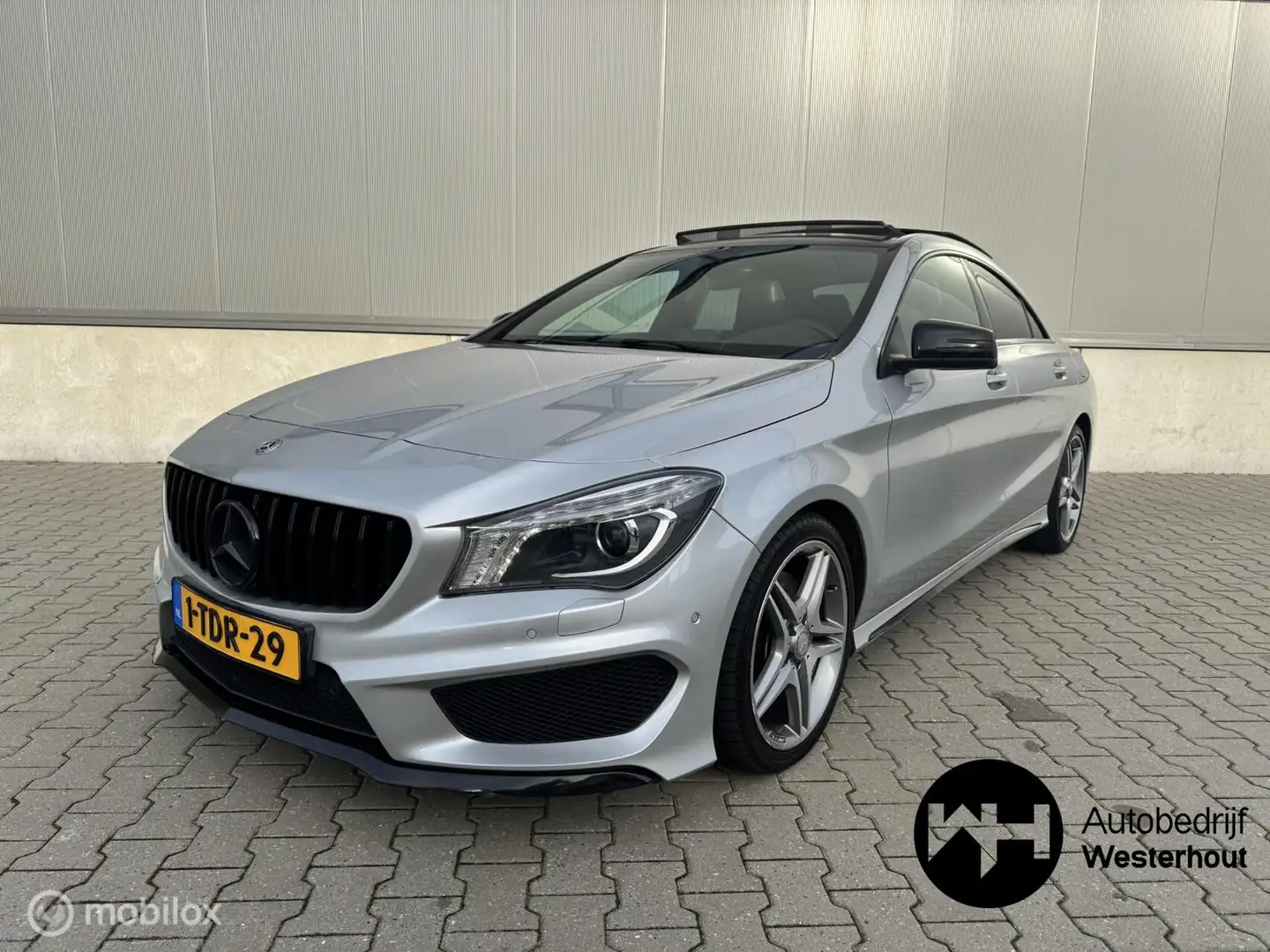 Mercedes-Benz CLA 250 Sport Ambition Pano Navi Stoelverwarming Grigio - 2