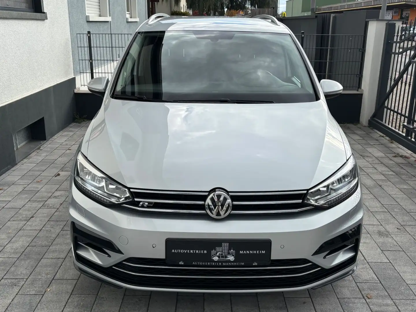 Volkswagen Touran Highline BMT/Start-Stopp R-Line /LED/AHK Silber - 2