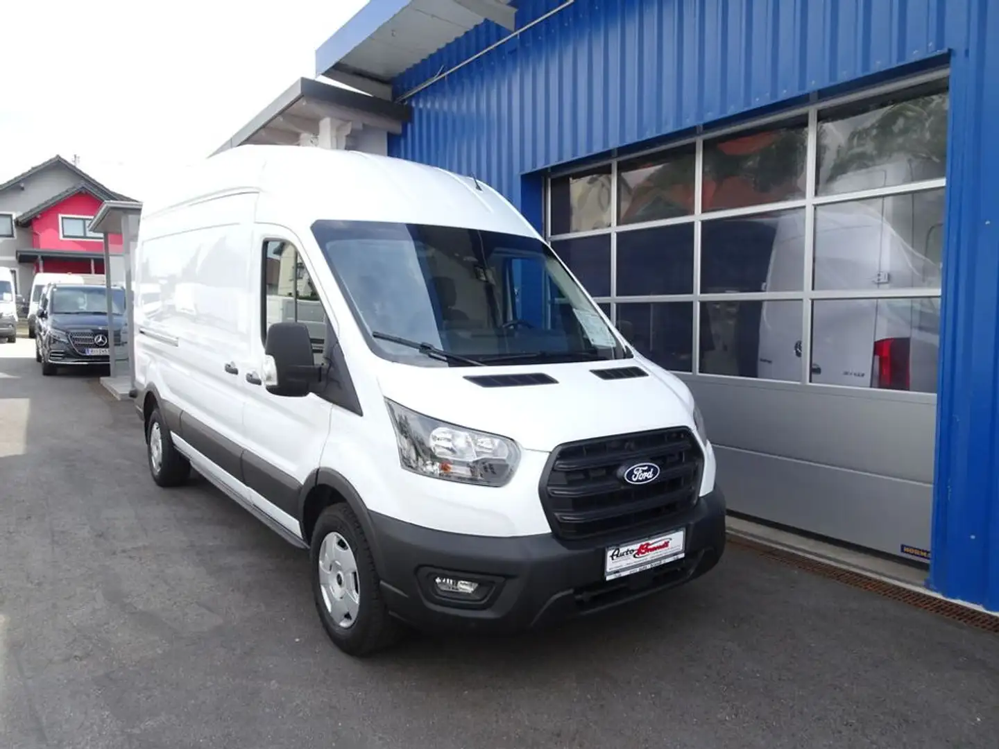 Ford Transit 2,0 TDCI Trend 350 Kasten L3H3 / AHK 3,5 t Weiß - 1