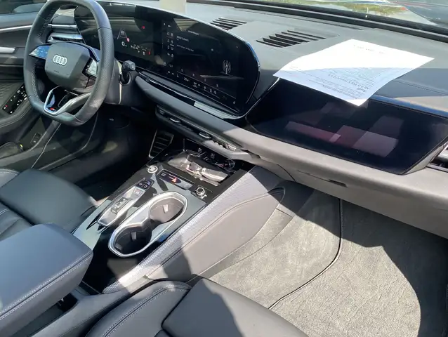 Audi A6 view 8