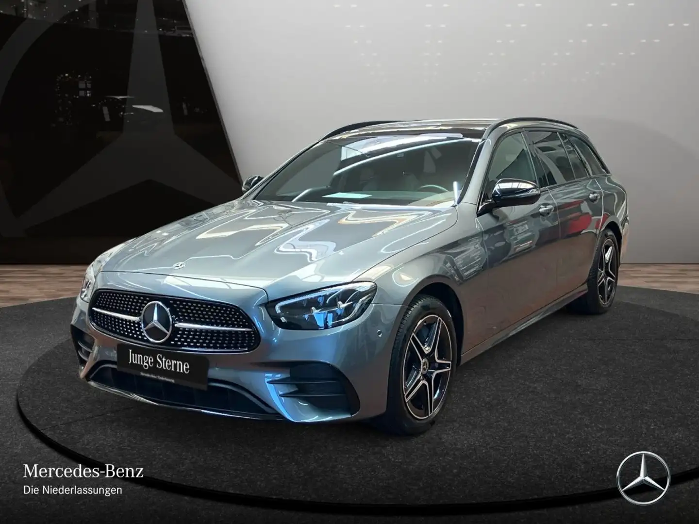 Mercedes-Benz E 300 e T AMG+NIGHT+PANO+AHK+LED+BURMESTER+KAMERA Grijs - 2