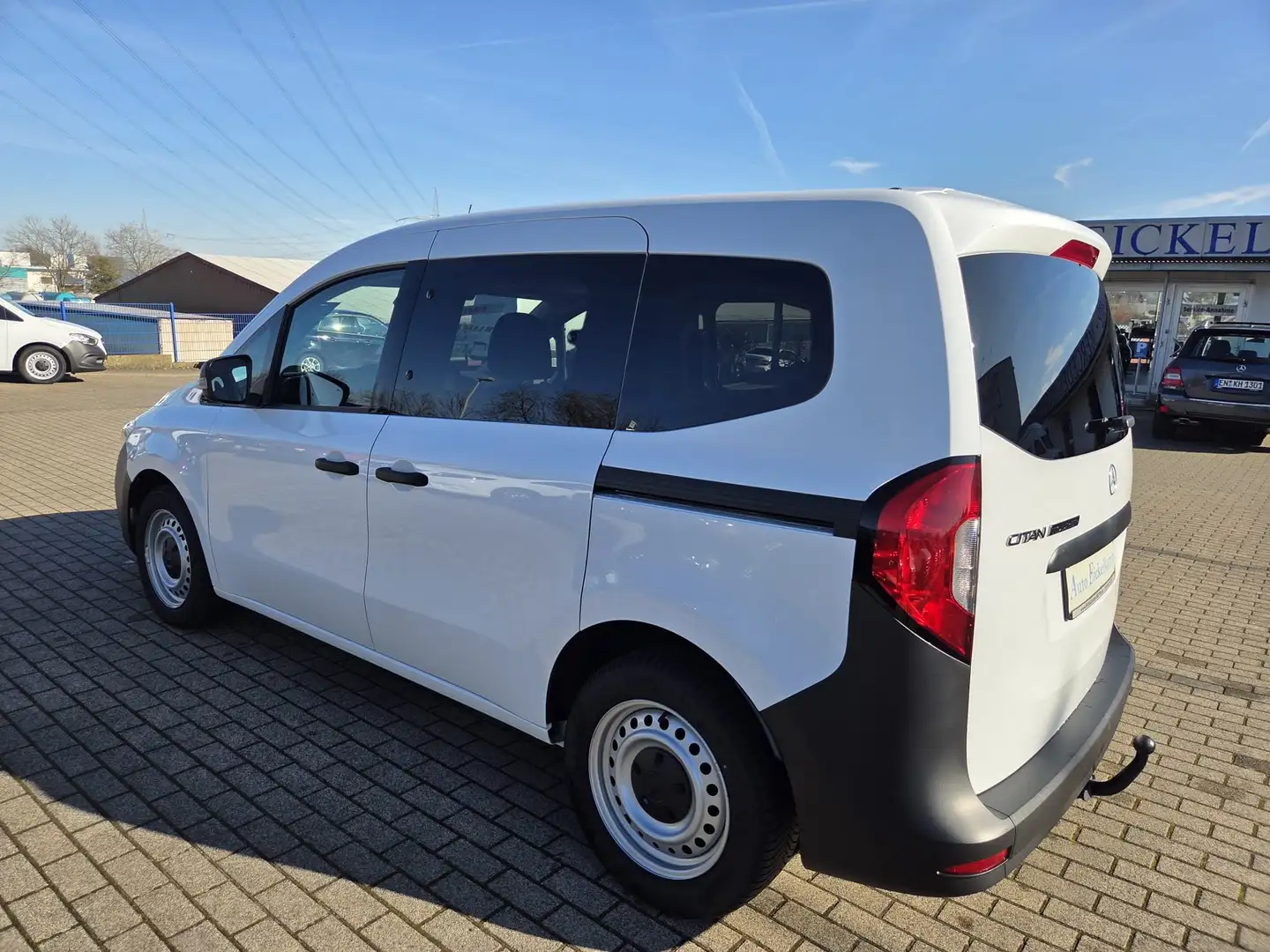 Mercedes-Benz Citan 113 Tourer 7G AHK NAVI MBUX SPURHALTE KLIMA Weiß - 2