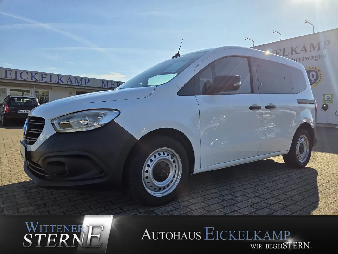Mercedes-Benz Citan 113 Tourer 7G AHK NAVI MBUX SPURHALTE KLIMA Weiß - 1