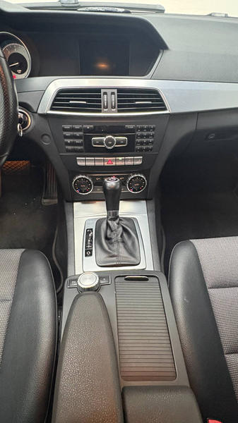 Mercedes-Benz C 250 C 250 CGI BlueEfficiency (204.247) — photo 16