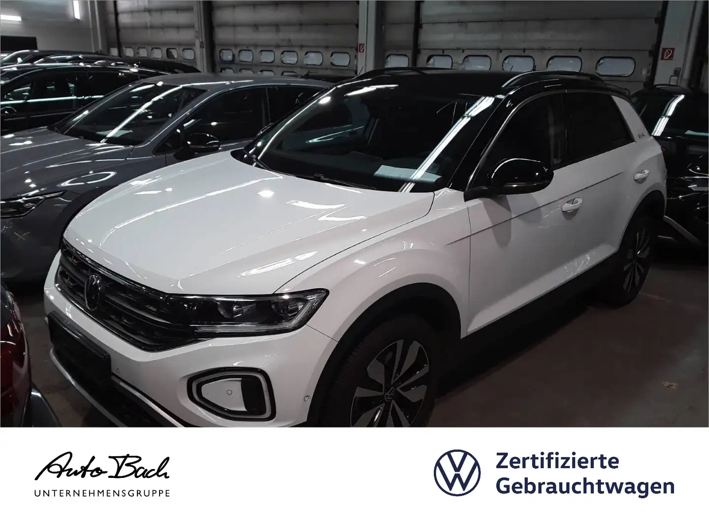Volkswagen T-Roc Life 2.0TDI DSG Navi LED ACC CarPlay AHK Weiß - 1