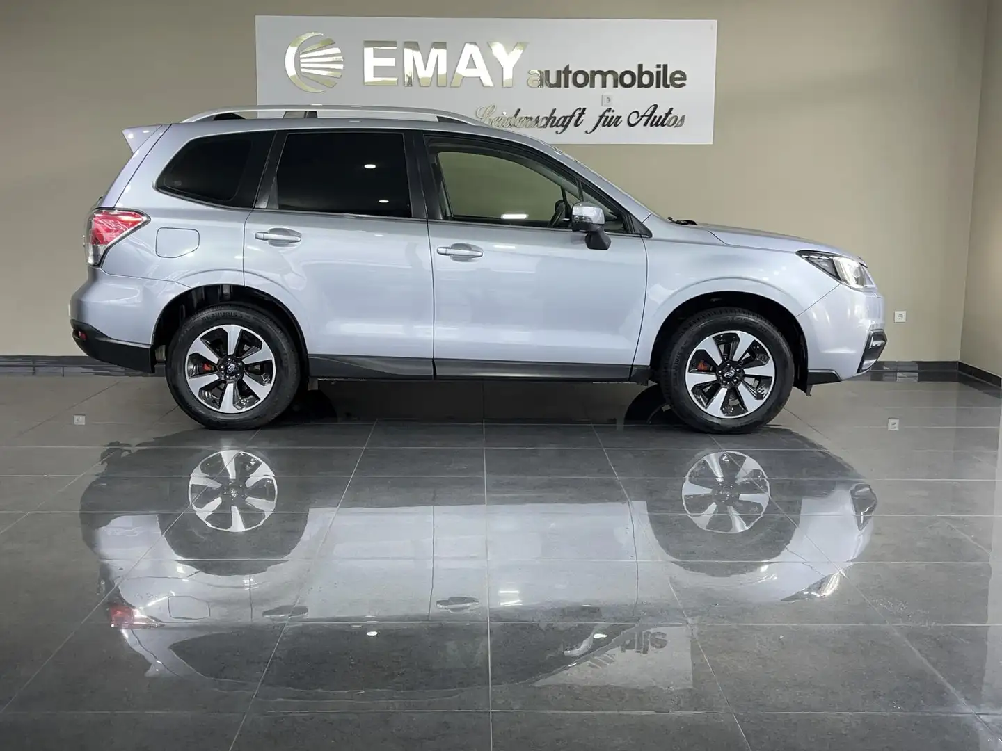 Subaru Forester 2.0D Exclusive AWD Silber - 2