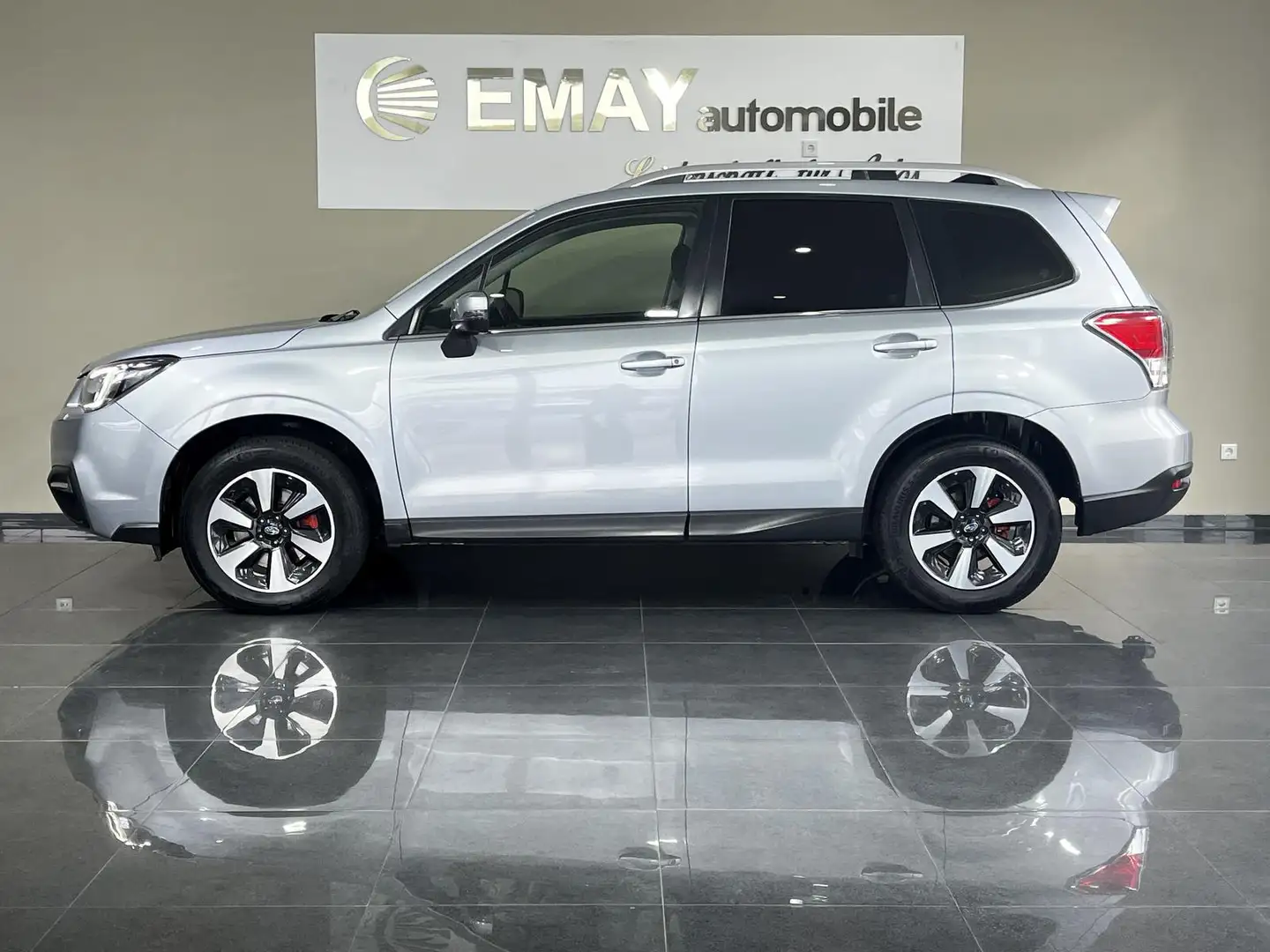 Subaru Forester 2.0D Exclusive AWD Silber - 1