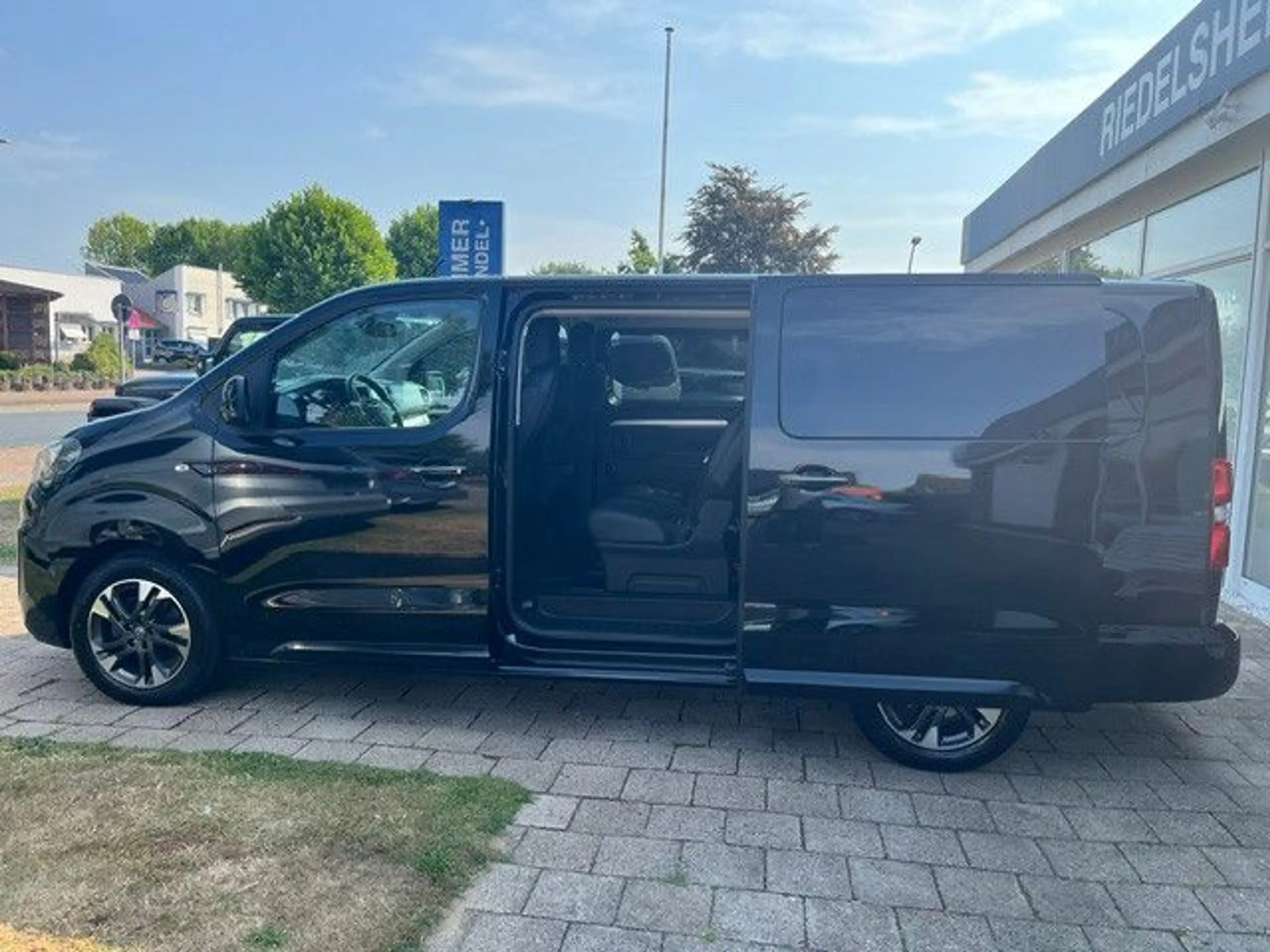 Opel Zafira Life Tour. L3 AUT LEDER NAVI 6-SITZER — photo 7