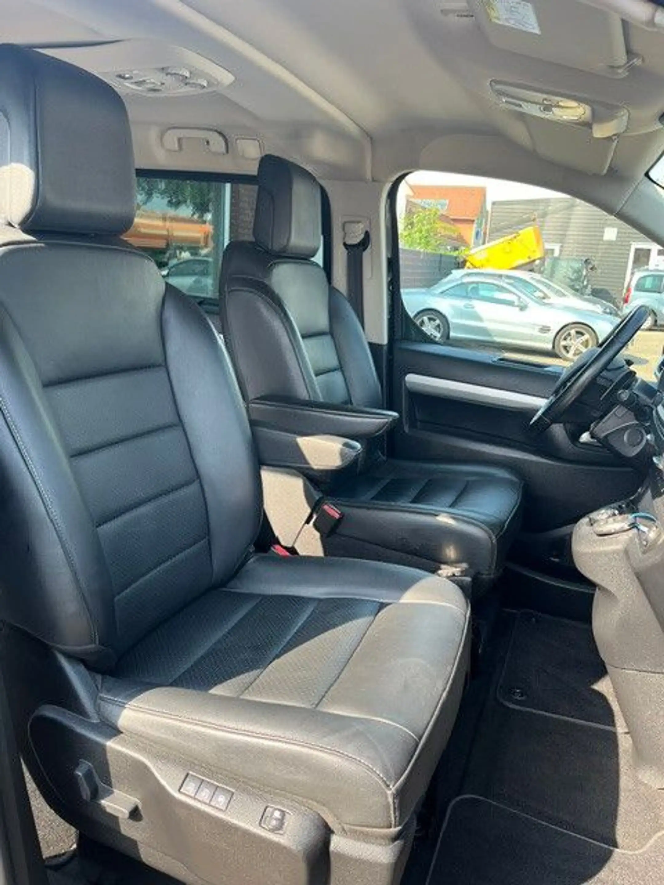 Opel Zafira Life Tour. L3 AUT LEDER NAVI 6-SITZER — photo 14