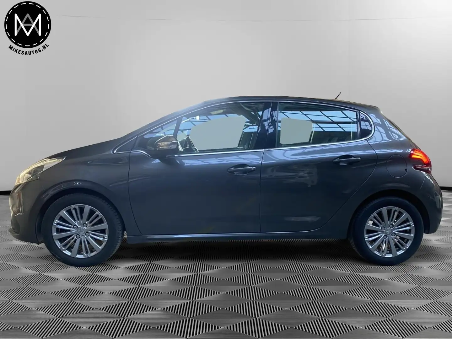 Peugeot 208 1.2 PureTech Nieuwe Distributie +12 Mnd garantie Grijs - 2