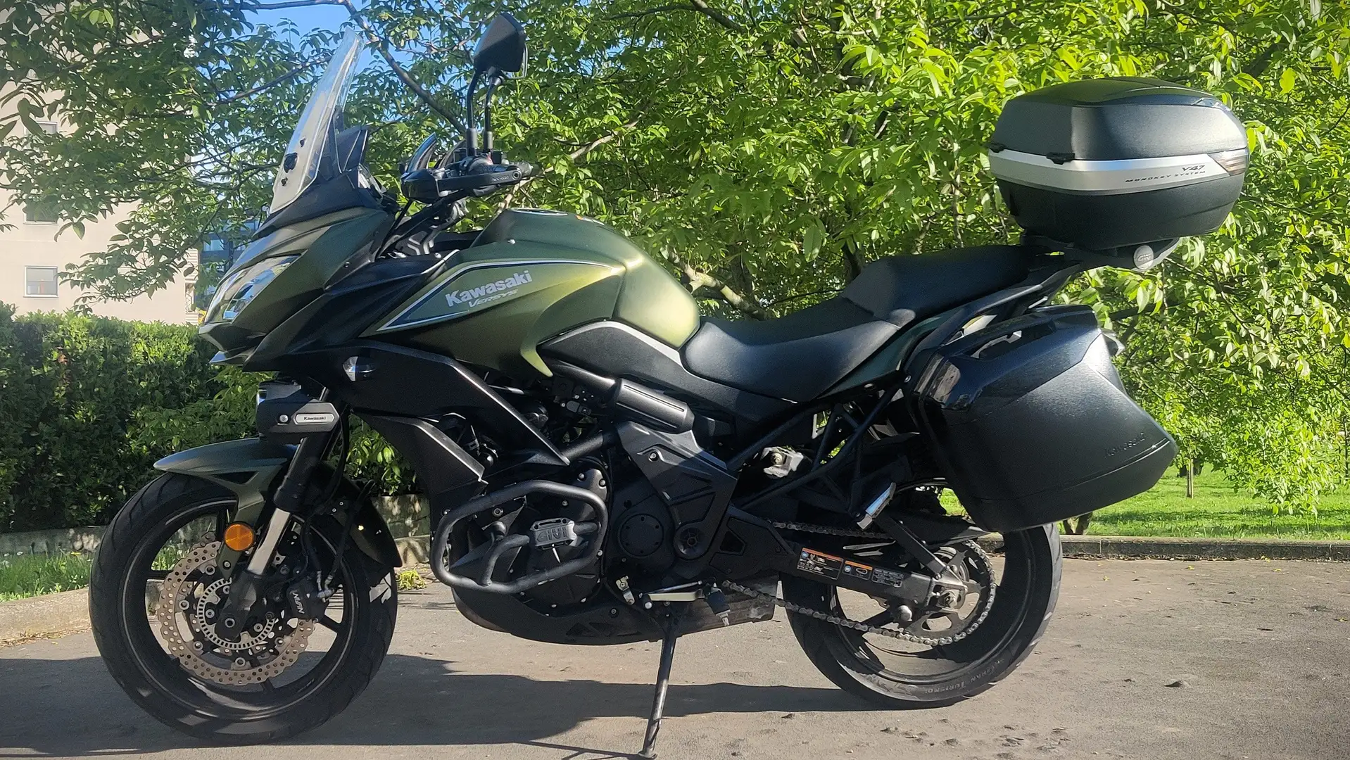 Kawasaki Versys 650 Tourer Plus Verde - 2