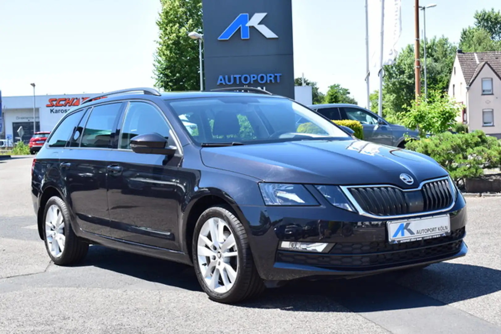 Skoda Octavia Ambition*TÜV NEU*NAVI*AUTOMATIK* Noir - 1