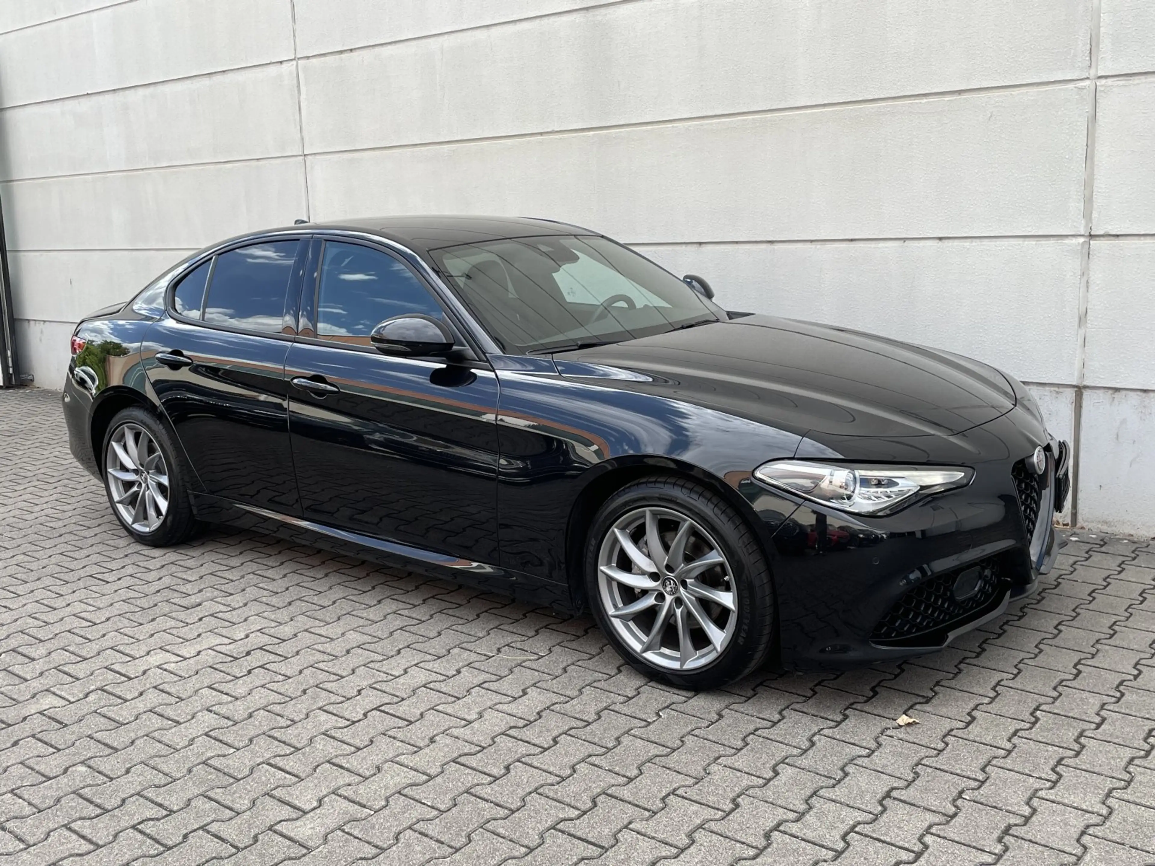 Alfa Romeo Giulia 2.0 16V Turbo Sprint ACC Tmat TotwAss CarPlay And — photo 6
