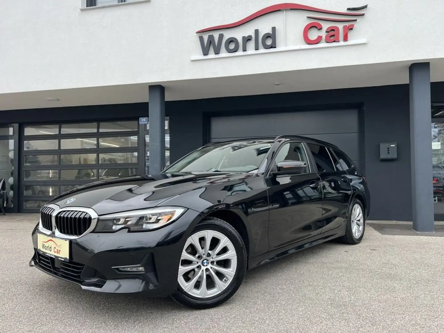 BMW 320 d xDrive Touring Aut. LED-Navi-ACC-AHK Noir - 2