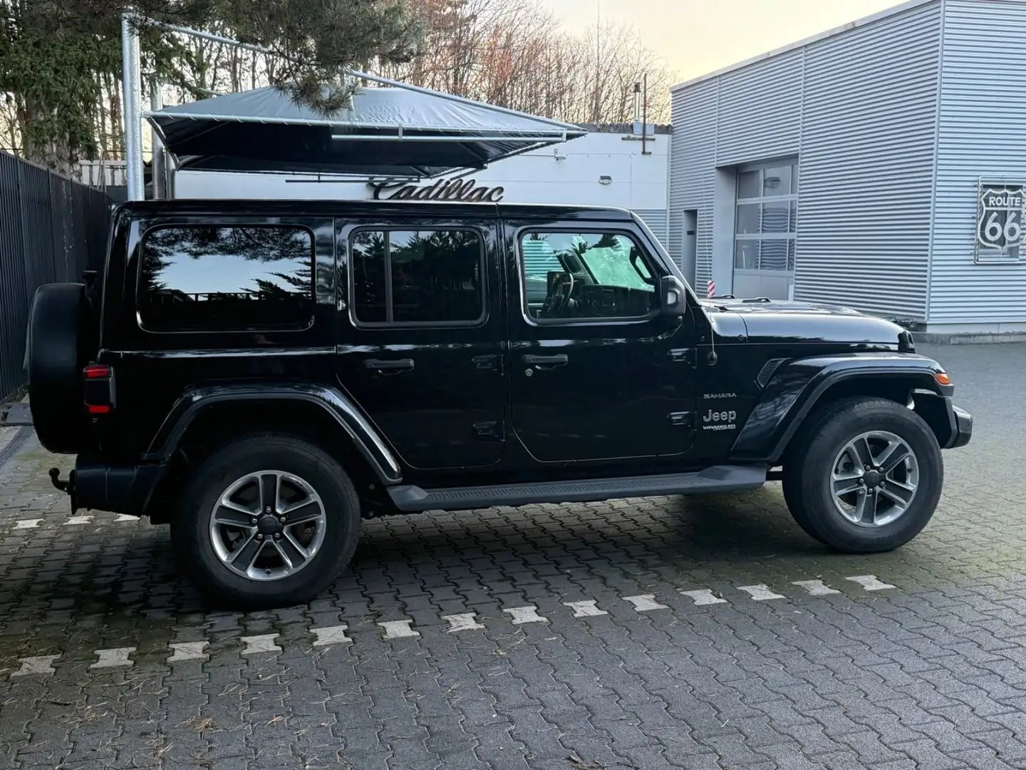 Jeep Wrangler Unlimited Sahara 2.2CRDI  Läuft nicht Schwarz - 2