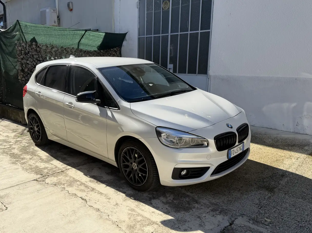 BMW 216