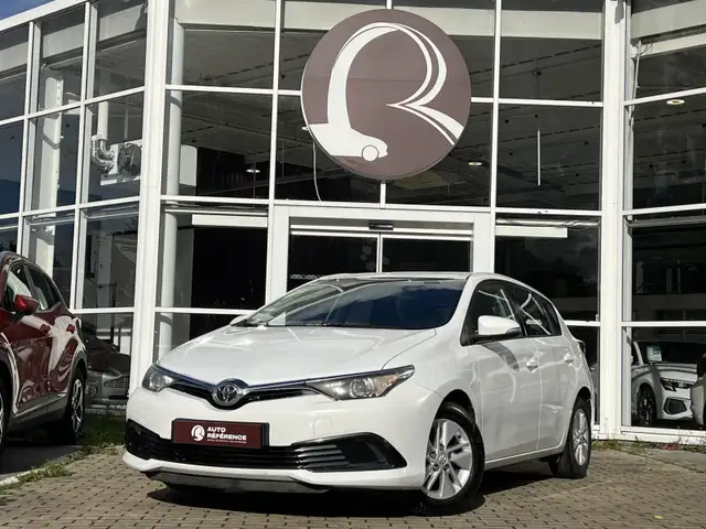 Toyota Auris 90 D-4D / BLUETOOTH / REGULATEUR / CLIMATISATION