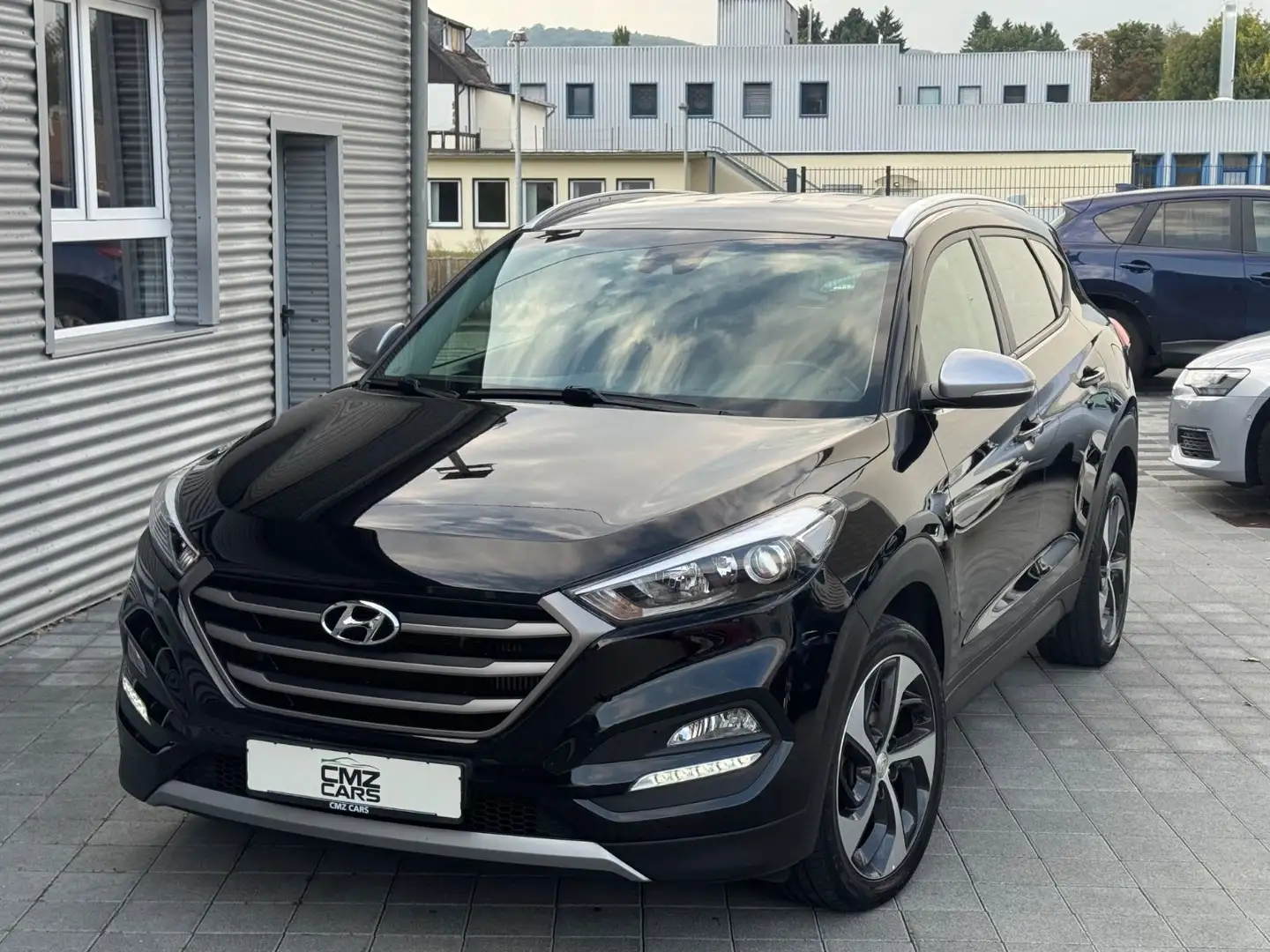 Hyundai TUCSON Advantage 4WD/Kamera/Spurhalt/Temp/Nav/ Noir - 1
