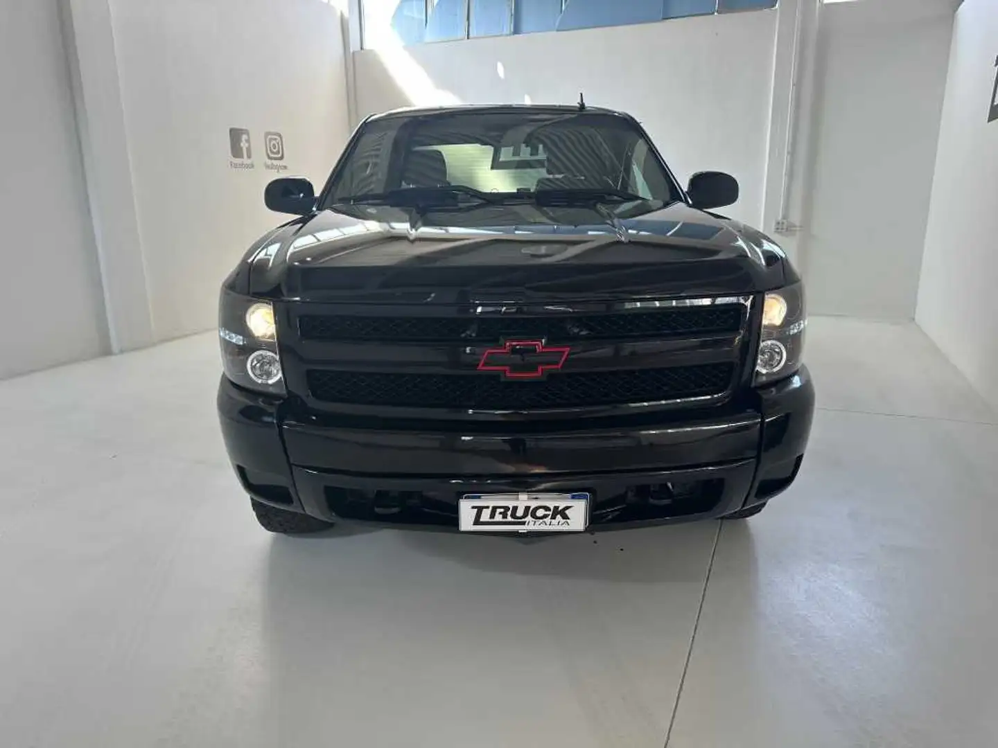 Chevrolet Tacuma SILVERADO PICK UP Schwarz - 2