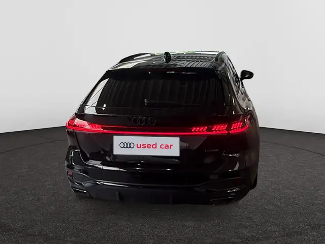 Audi A5 view 4