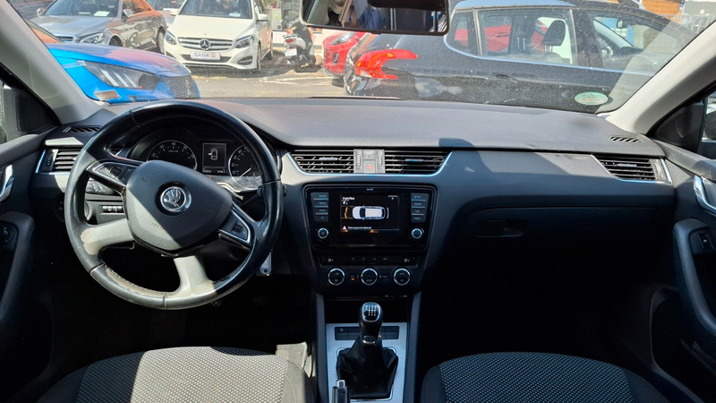 Skoda Octavia Combi Ambition 1.4 TSi *EPH* Top — photo 5