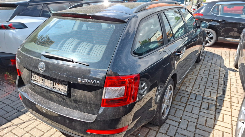 Skoda Octavia Combi Ambition 1.4 TSi *EPH* Top — photo 4