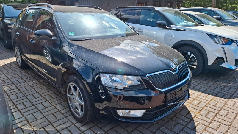 Skoda Octavia Combi Ambition 1.4 TSi *EPH* Top — photo 2
