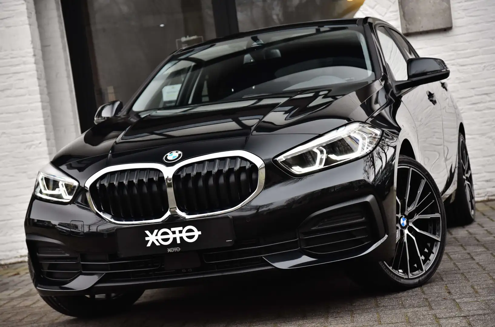 BMW 116 D AUT. ADVANTAGE *27% DISCOUNT/DIRECT LEVERBAAR* Noir - 1
