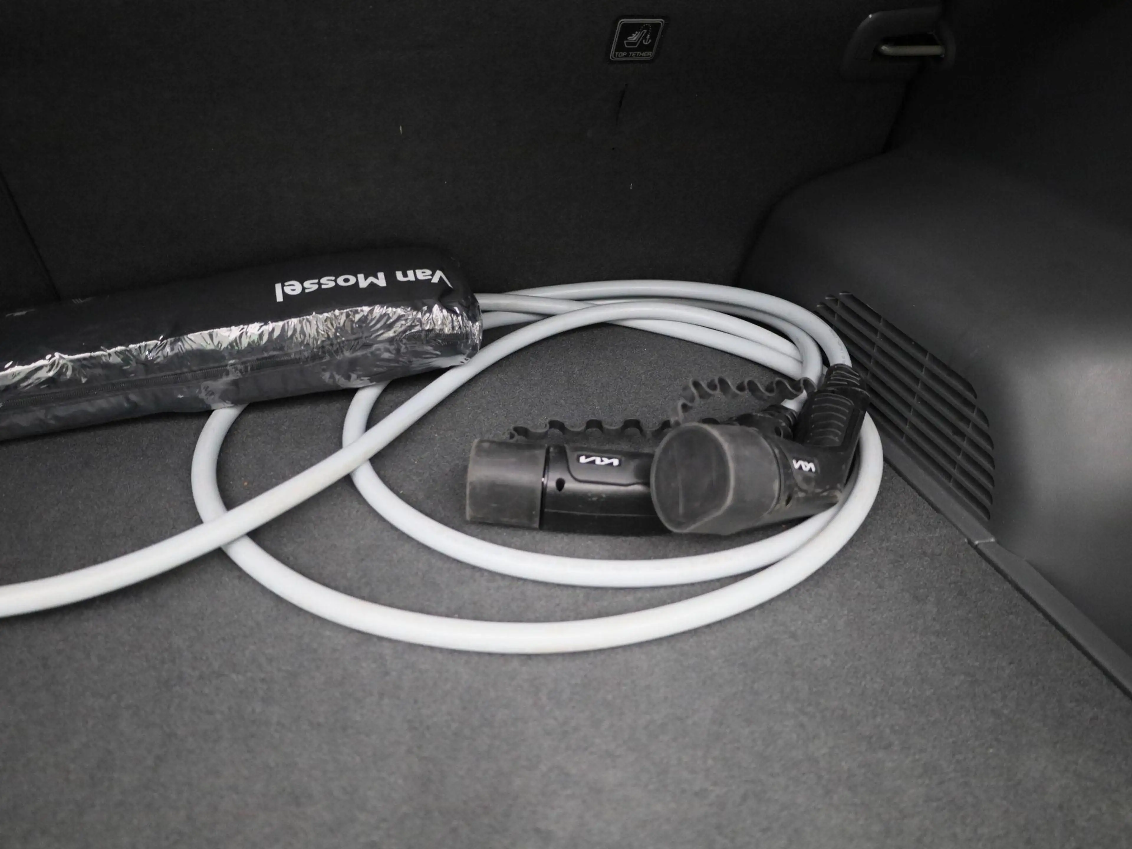 Kia EV3 Plus 81.4 kWh Stoelverwarming | Camera | Keyless | — photo 14