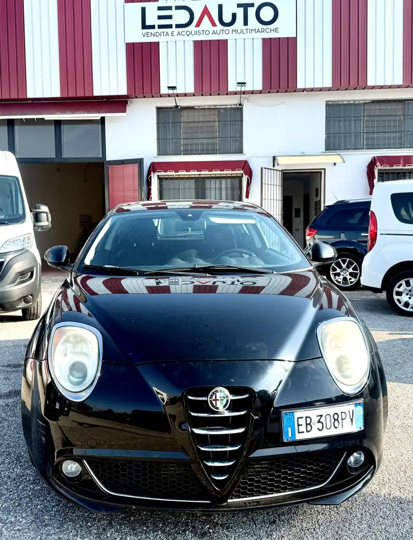 Alfa Romeo MiTo MiTo 2008 1.3 jtdm-2 Distinctive premium pack s Noir - 2