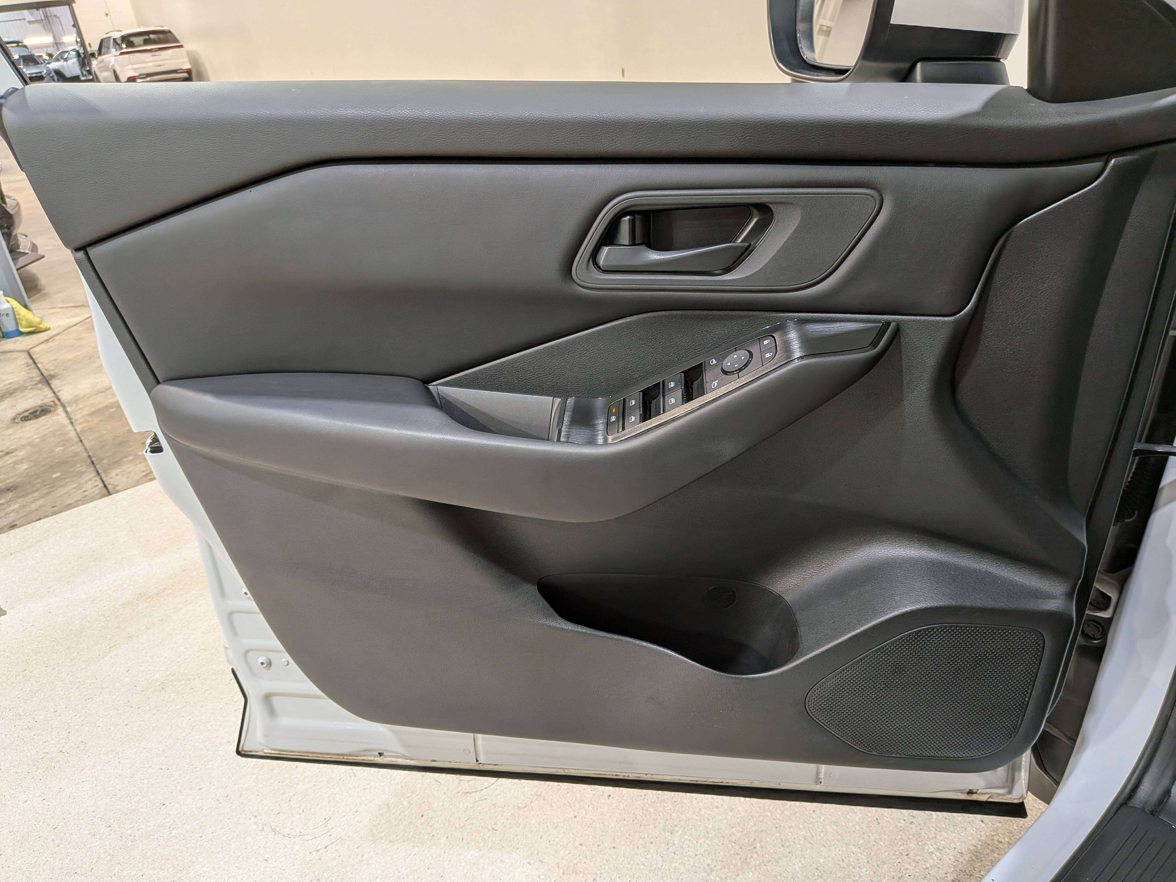 Nissan Rogue 2024