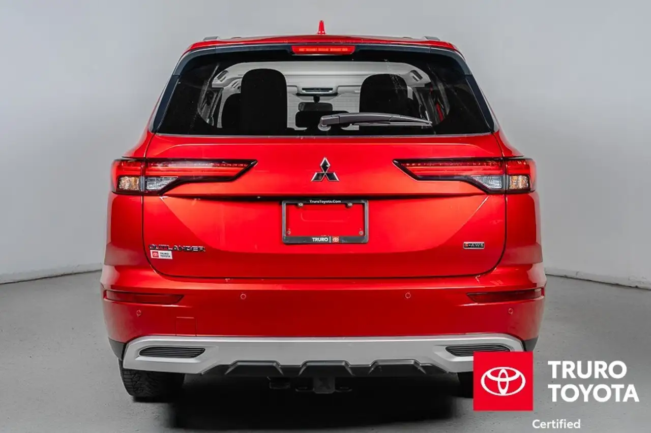 Mitsubishi Outlander снимка Mitsubishi Outlander