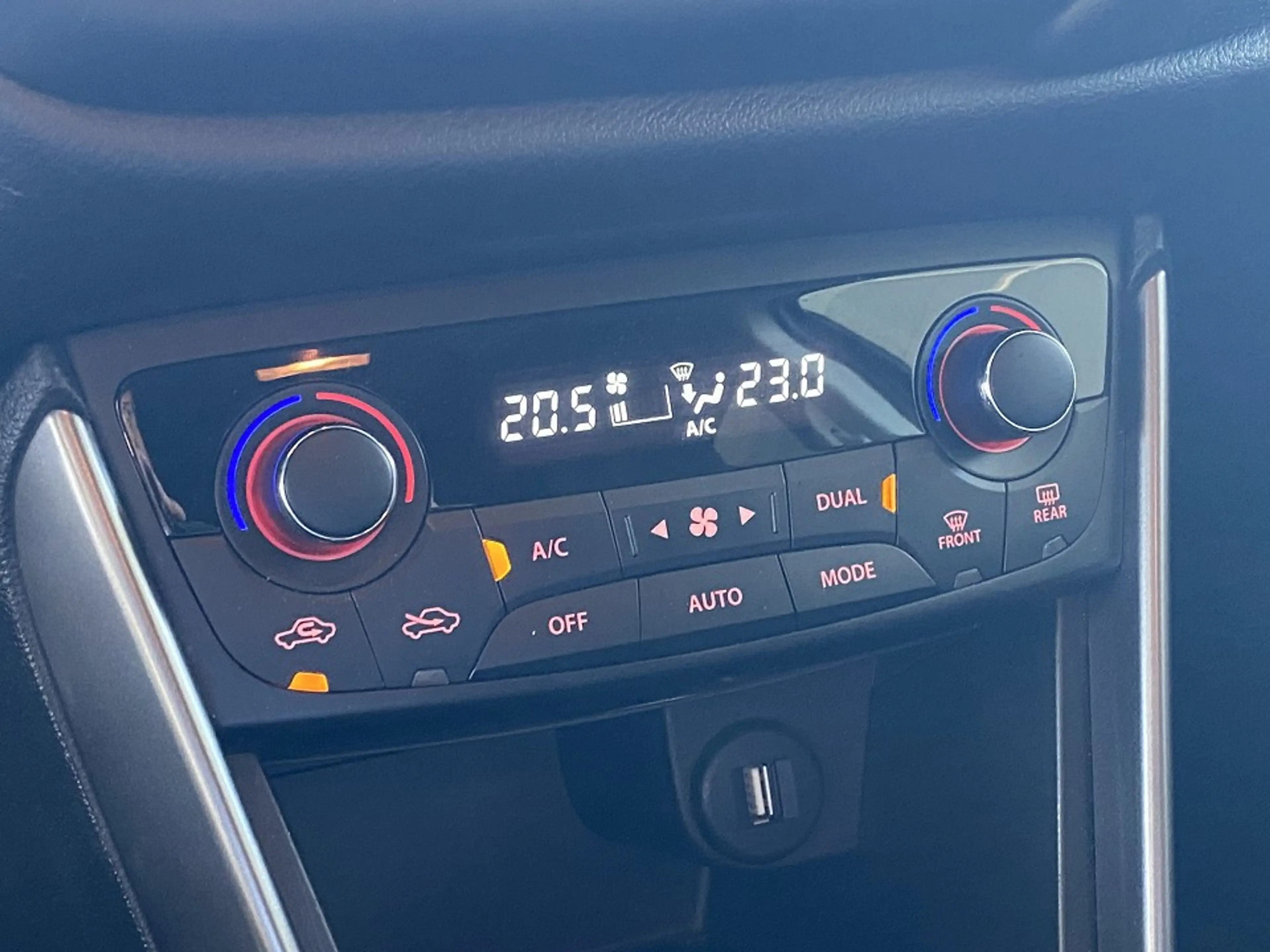 Suzuki S-Cross 1.4 Comfort Hybrid LED Apple Sitzhzg — photo 10