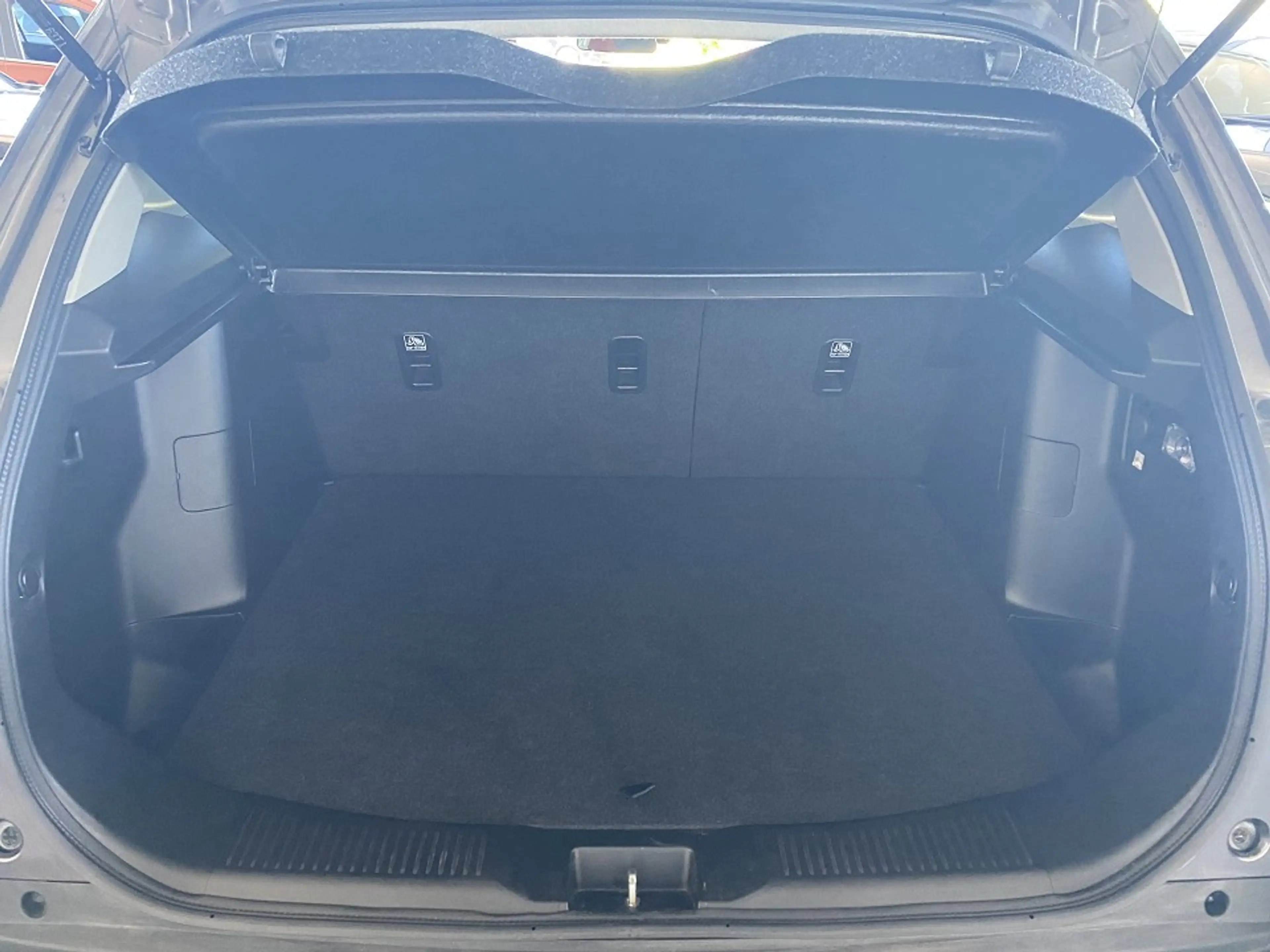Suzuki S-Cross 1.4 Comfort Hybrid LED Apple Sitzhzg — photo 7