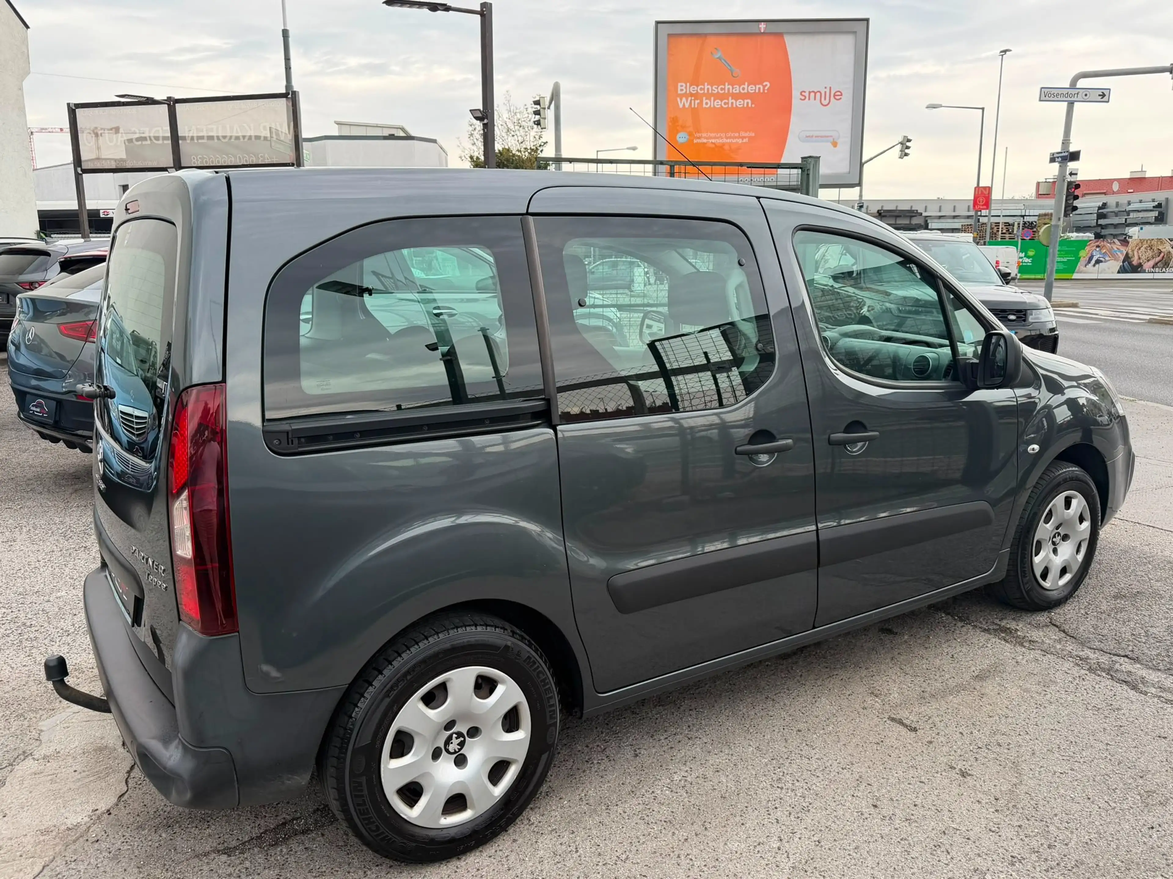 Peugeot Partner Tepee 1.6 100 Active mit Klima PICKERL Services — photo 3