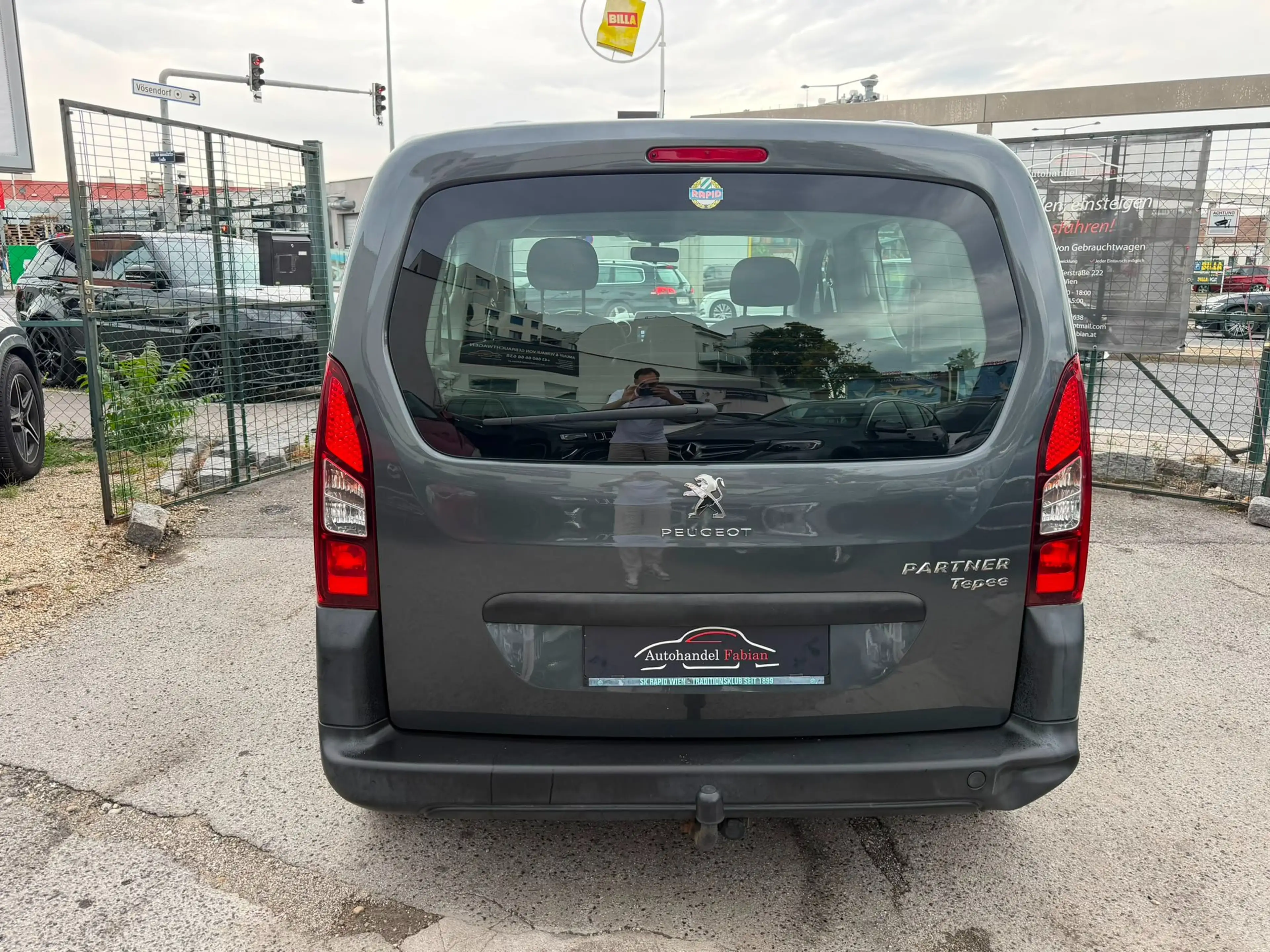 Peugeot Partner Tepee 1.6 100 Active mit Klima PICKERL Services — photo 11