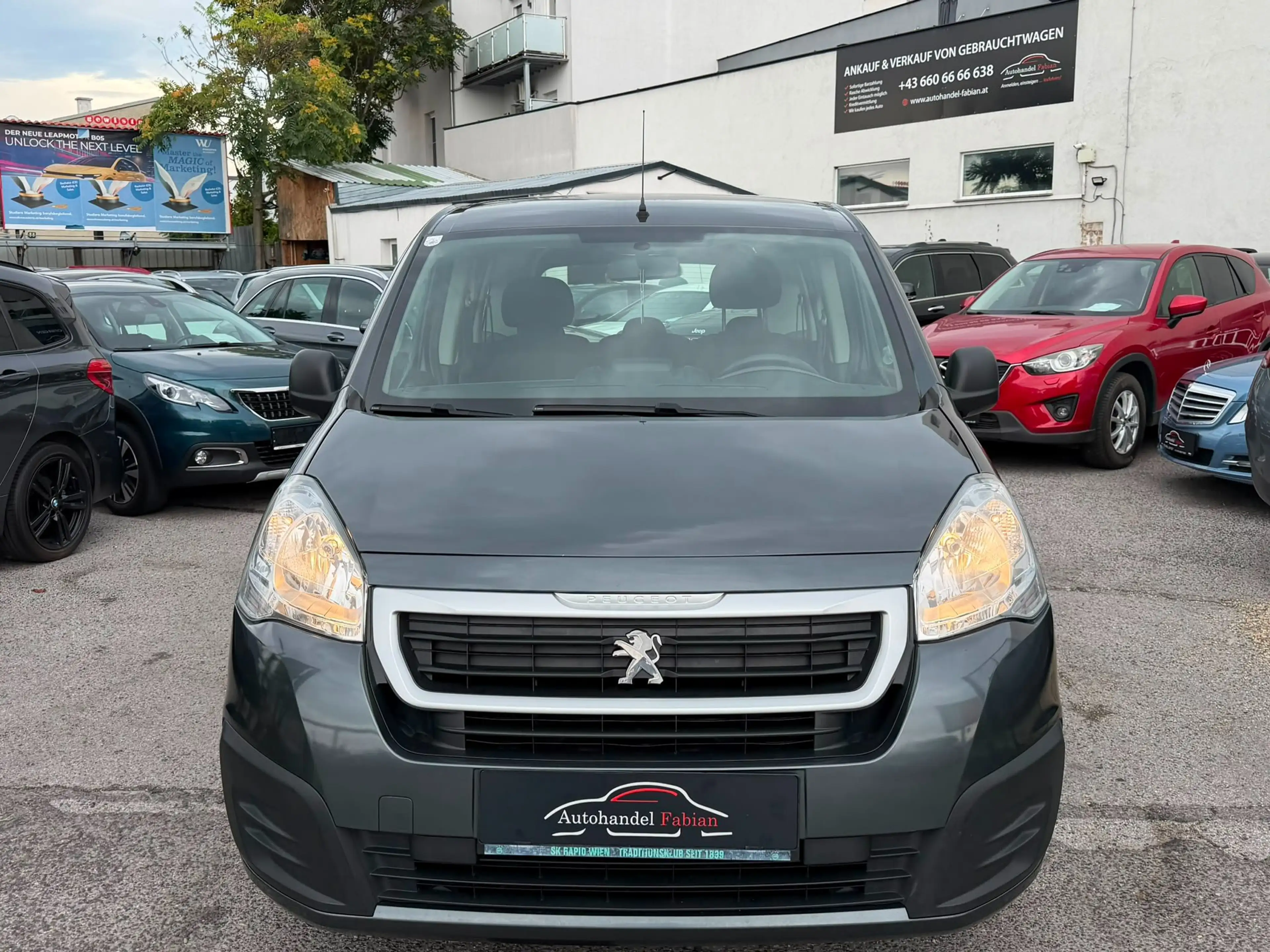 Peugeot Partner Tepee 1.6 100 Active mit Klima PICKERL Services — photo 2