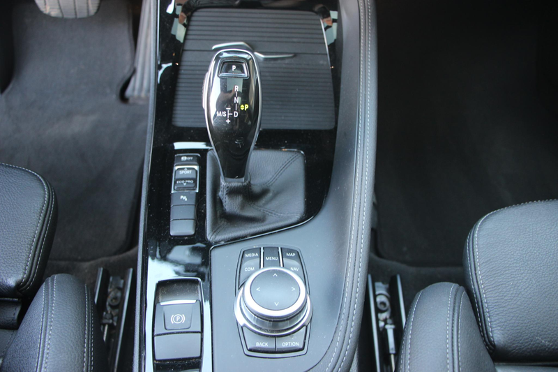 BMW X2 sDrive20i High Executive PANORAMADAK — photo 14