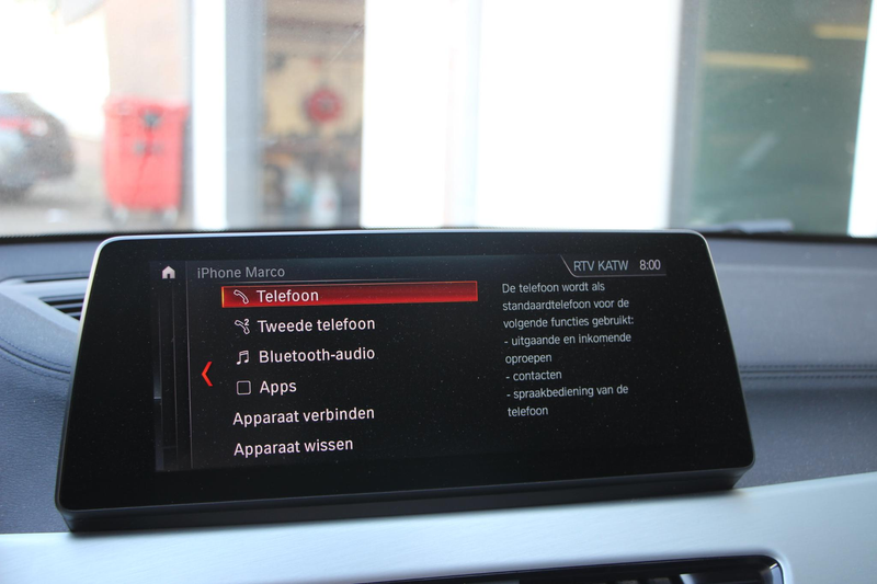 BMW X2 sDrive20i High Executive PANORAMADAK — photo 15