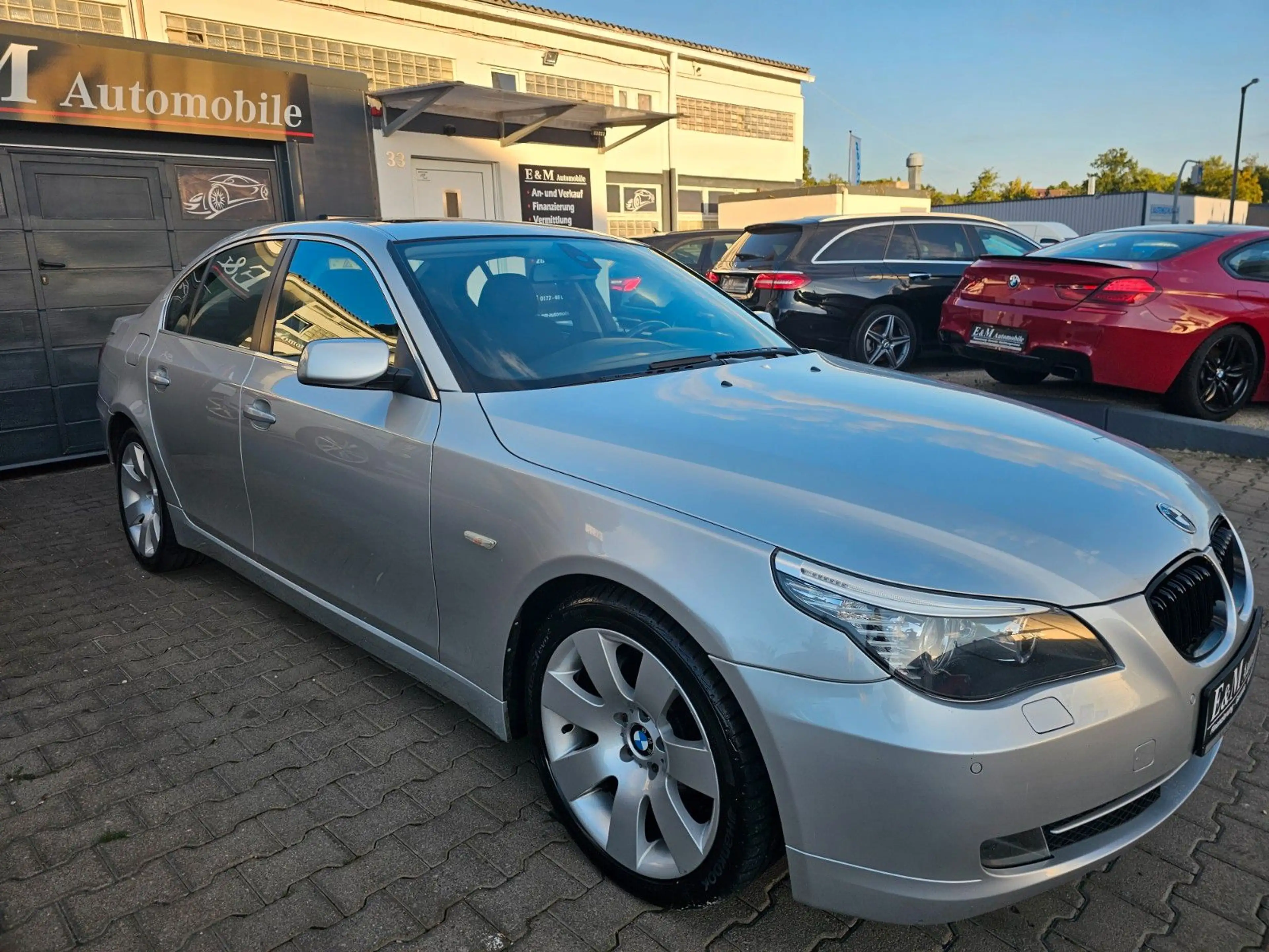 BMW 523 i Limousine Automatik*HU/AU NEU*NAVI*XENON* — photo 2
