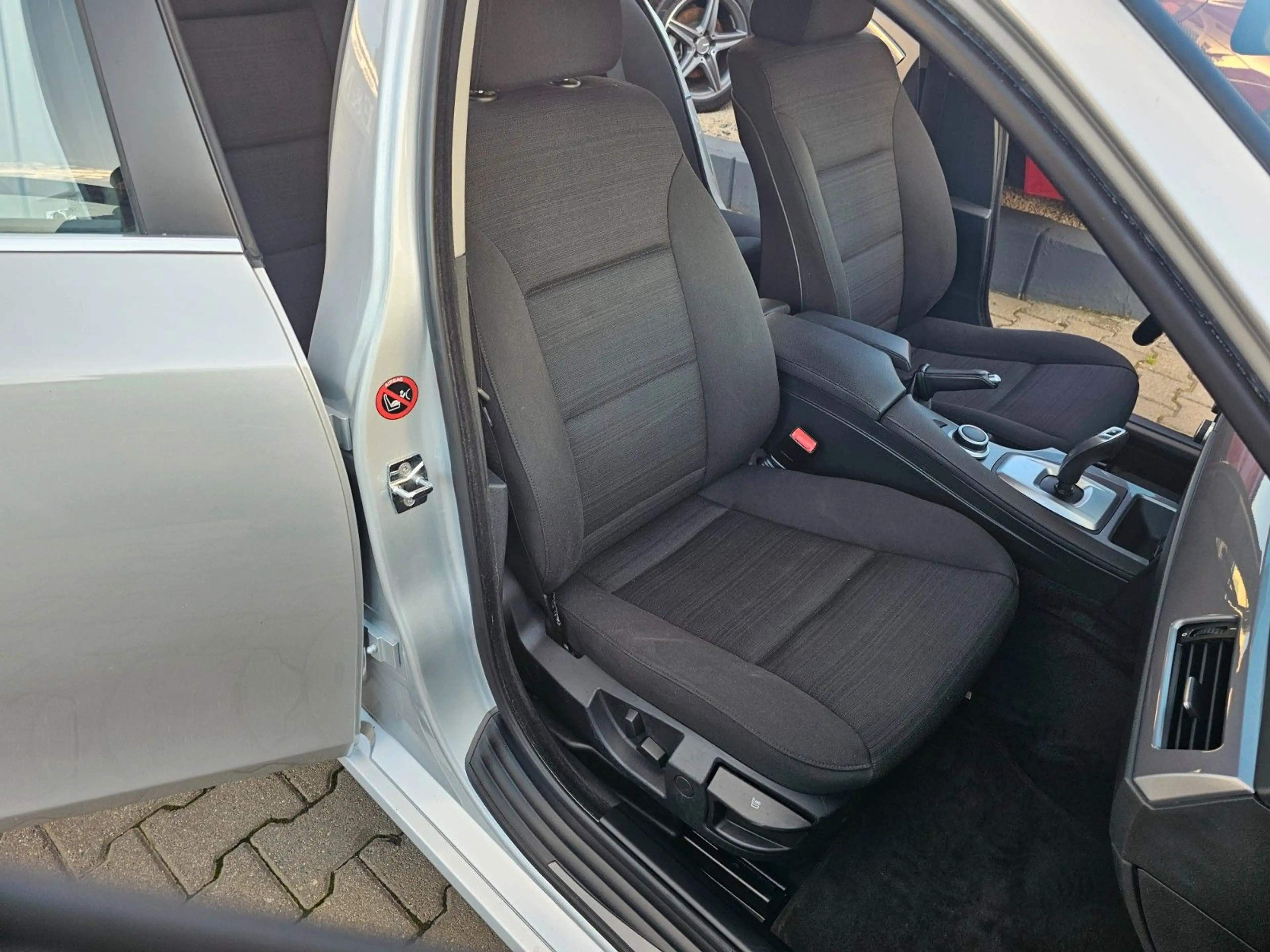 BMW 523 i Limousine Automatik*HU/AU NEU*NAVI*XENON* — photo 11