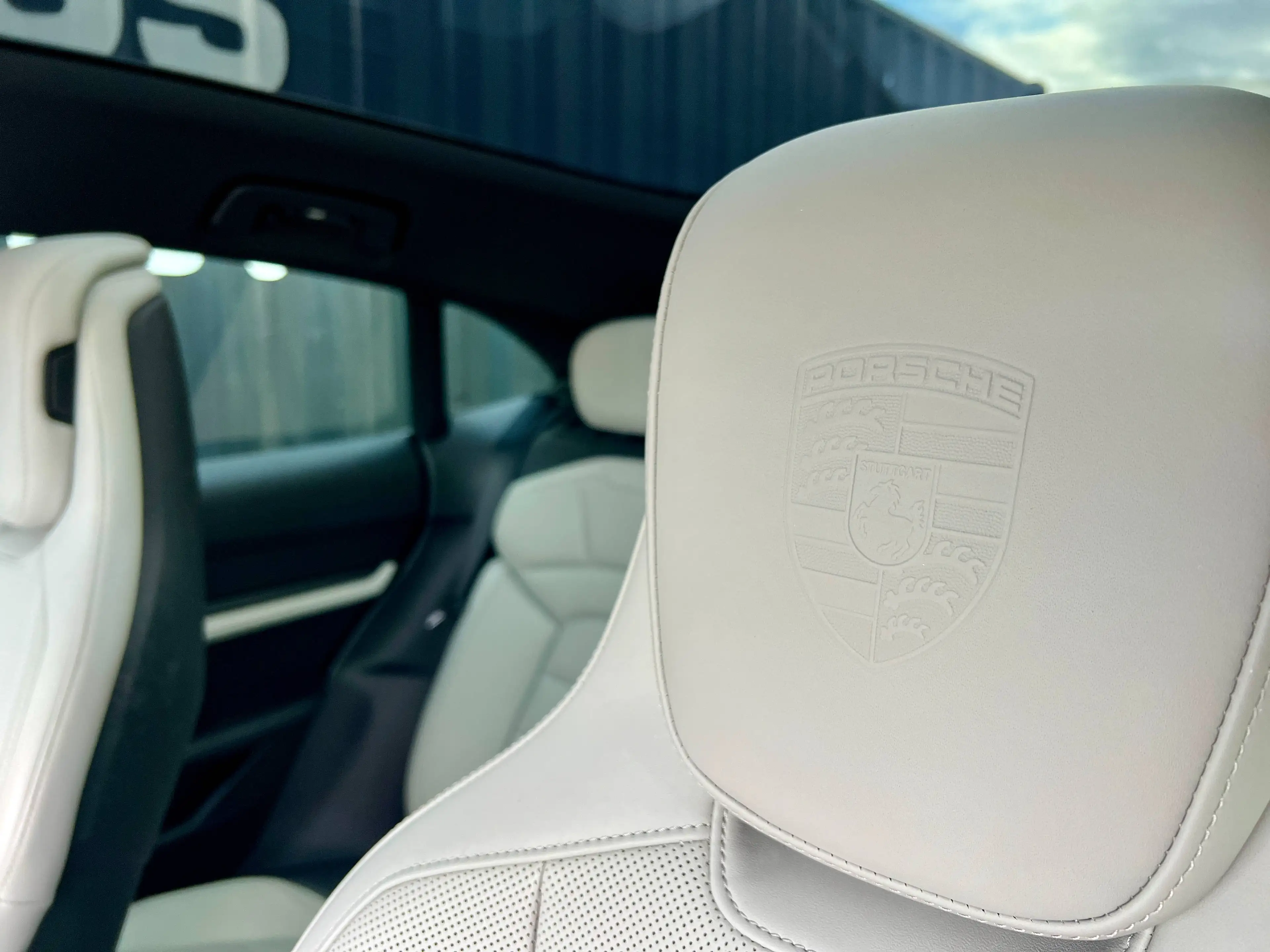 Porsche Taycan Sport Turismo 93.4 kWh - NEW HV ACCU 07.2025 — photo 9