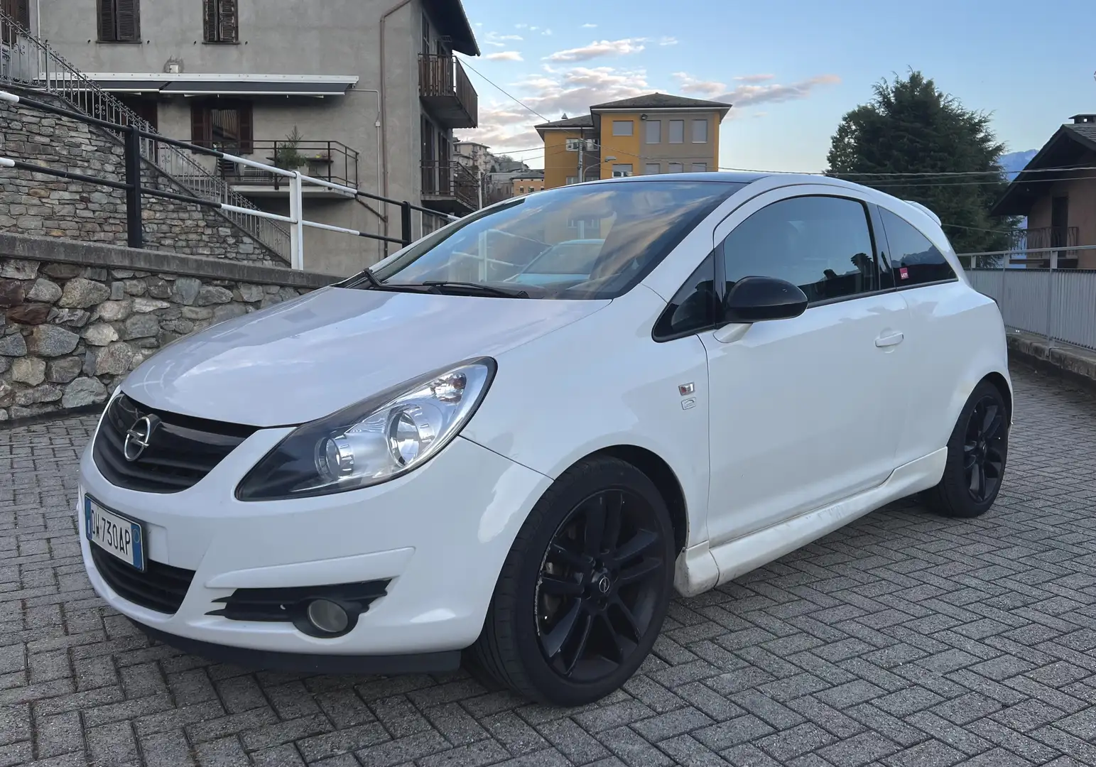 Opel Corsa 3p 1.3 cdti Sport 90cv - 2
