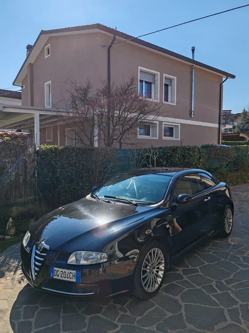 Alfa Romeo GT 1.8 ts Distinctive - 2