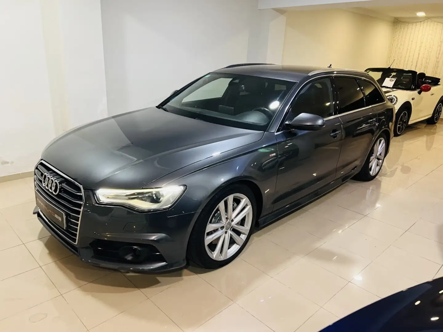 Audi A6 Avant 3.0TDI quattro S-Tronic 200kW Gris - 1