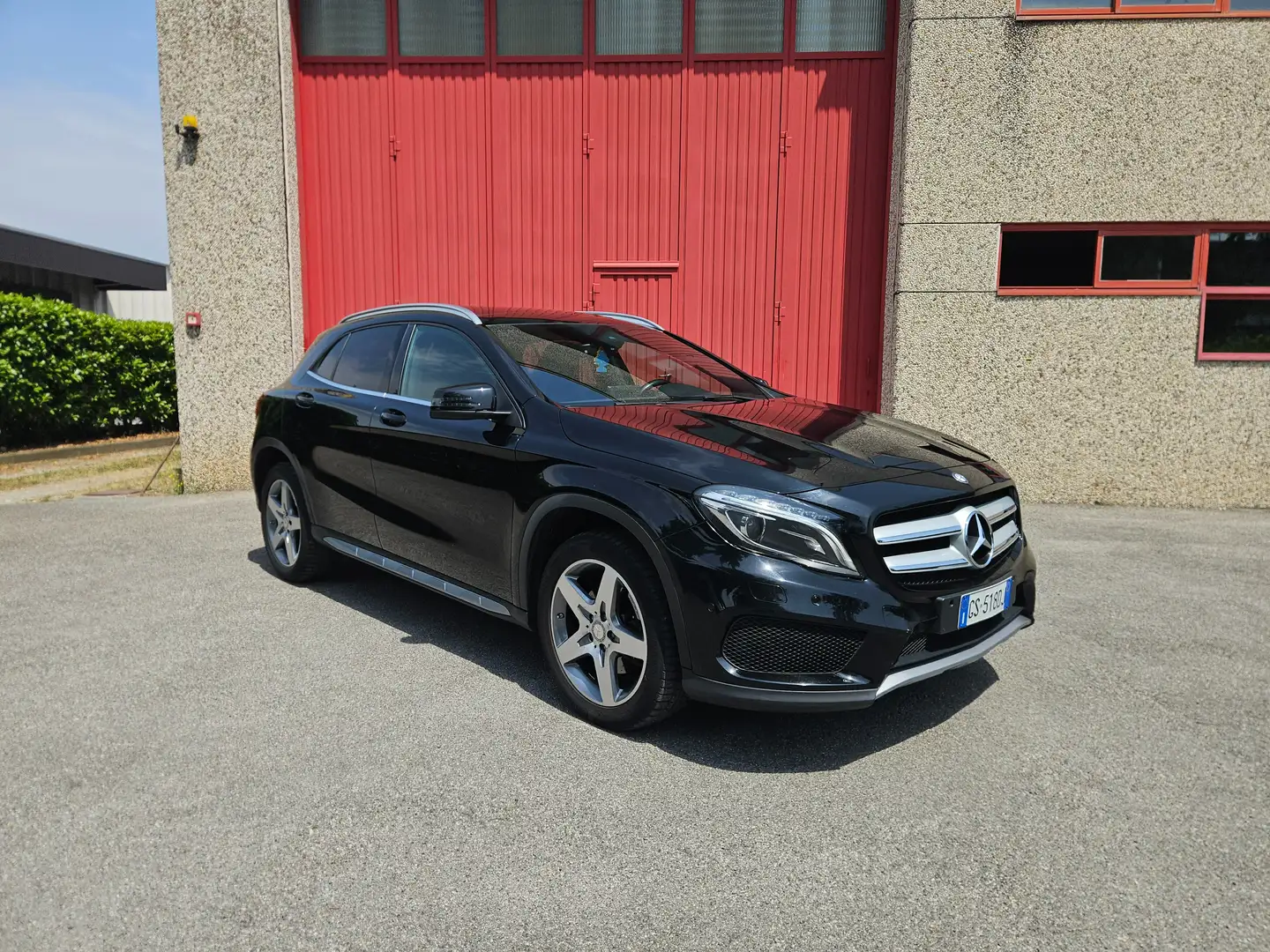 Mercedes-Benz GLA 250 GLA 250 Sport 4matic - AMG Pack - CERCHI 18" Nero - 1