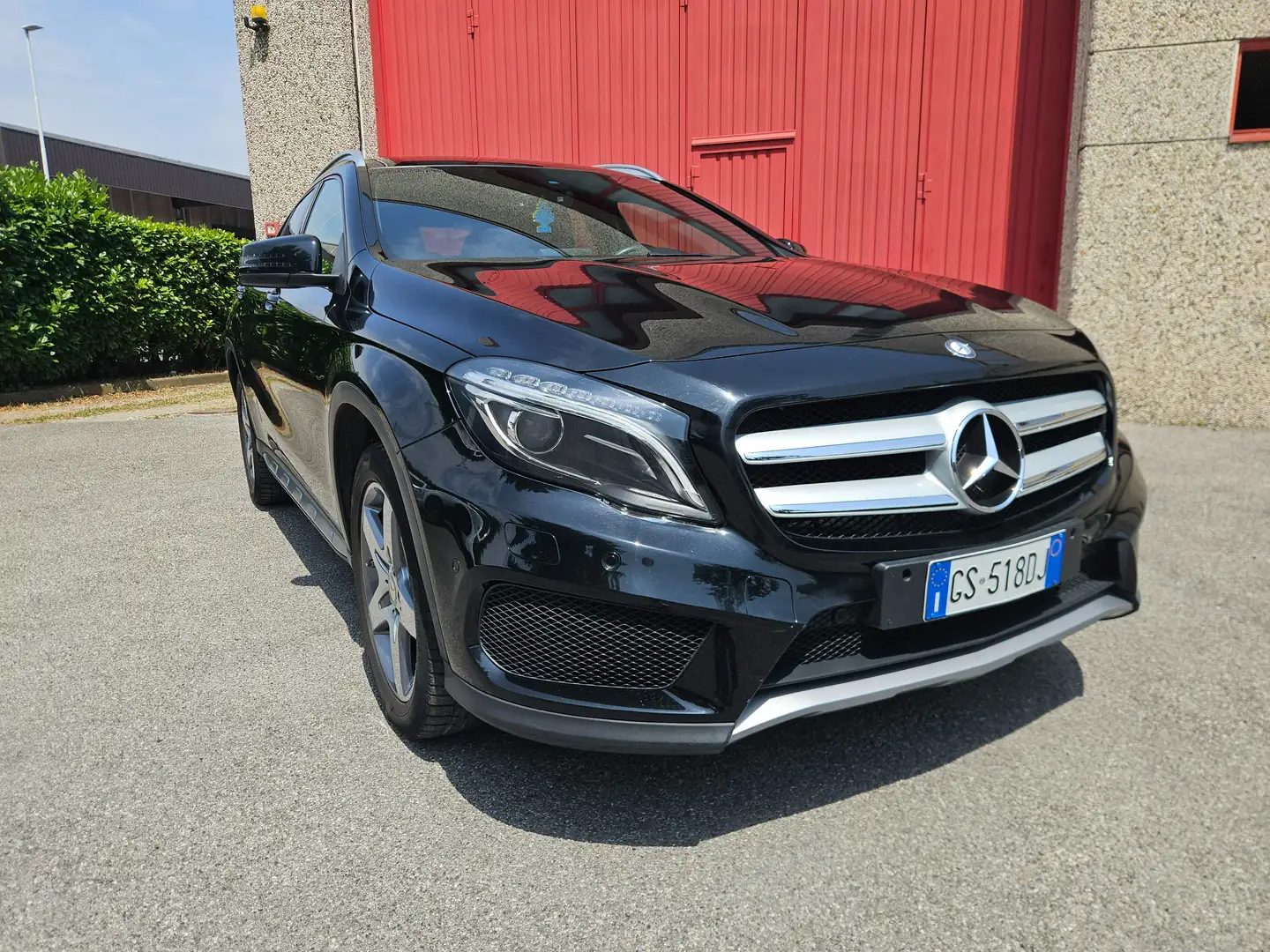 Mercedes-Benz GLA 250 GLA 250 Sport 4matic - AMG Pack - CERCHI 18" Nero - 2
