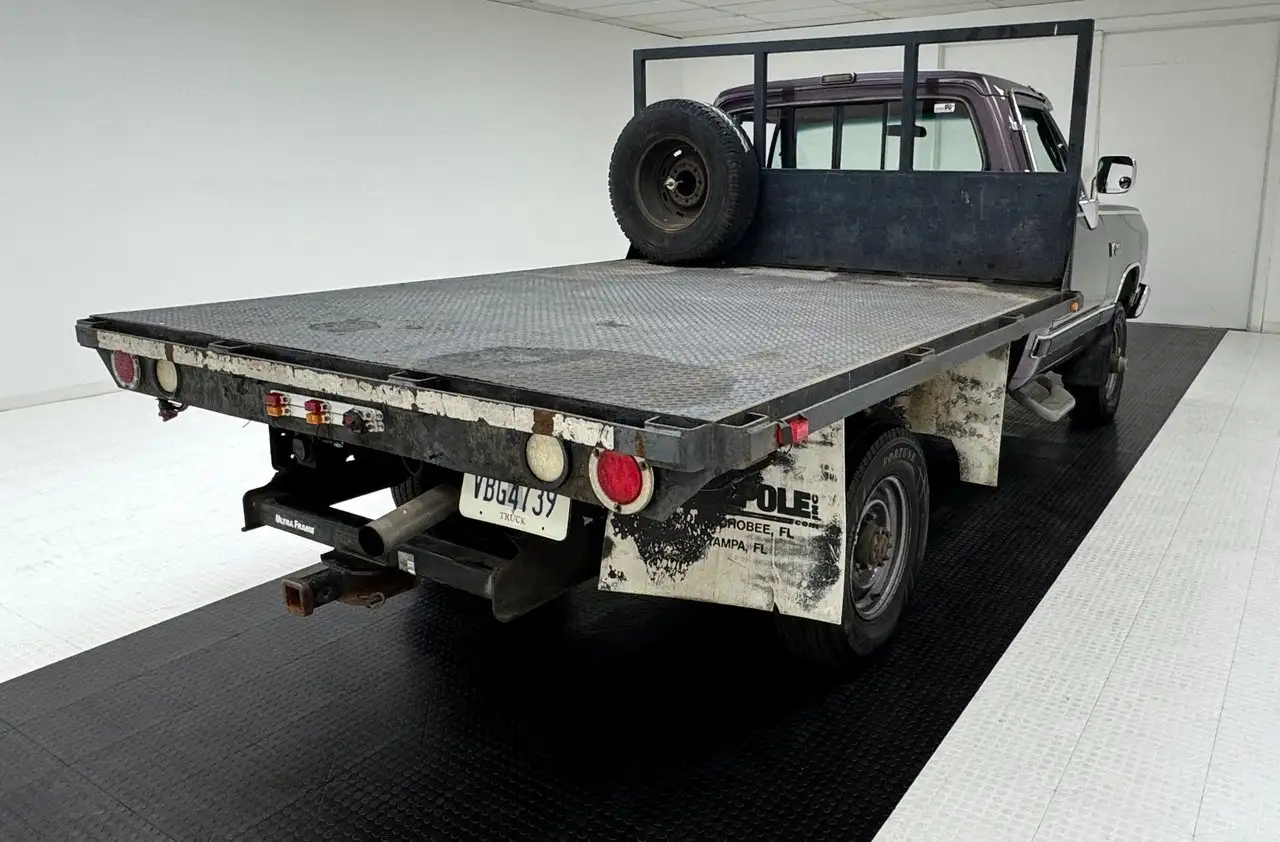 Dodge W250 LE 4x4 Flatbed, foto 5