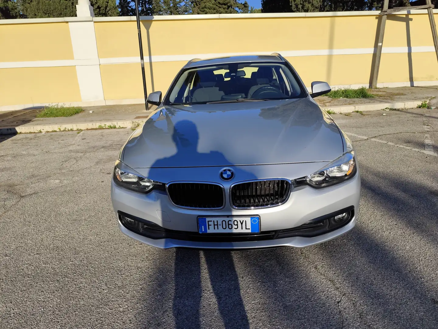 BMW 318 318d Touring Business Advantage auto Grigio - 1